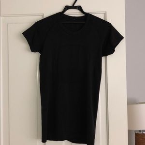 Lululemon Black Tshirt